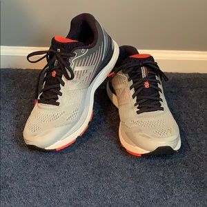 New Balance 880 Running Shoe Sneaker